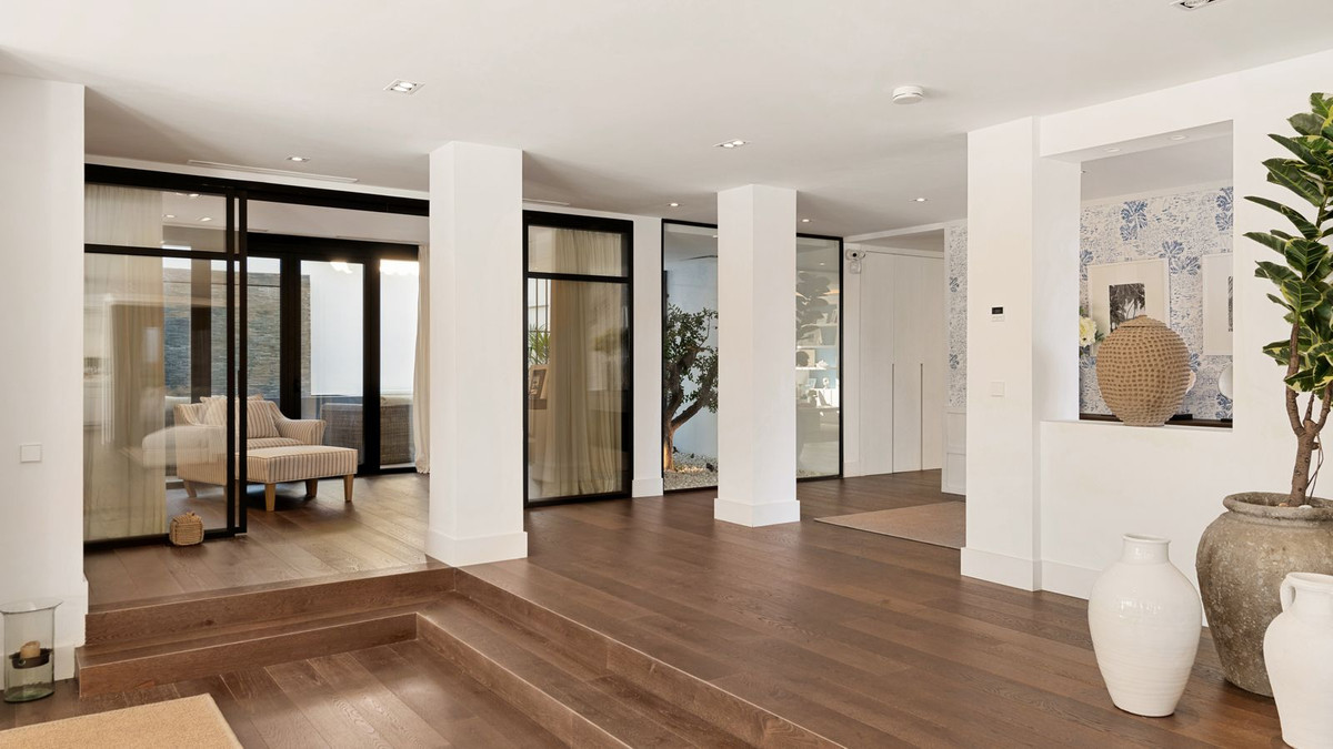 7 Bedroom Villa in Marbella - Photo 29