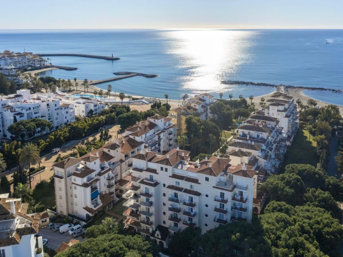 Piso de 3 dormitorios con piscina en Málaga – Foto 7