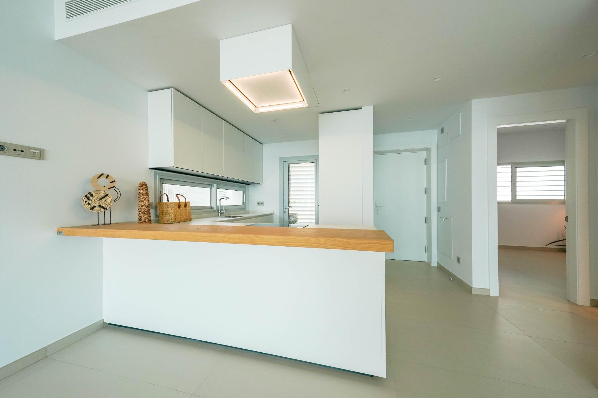 2 Bedroom Penthouse in Benalmádena - Photo 4