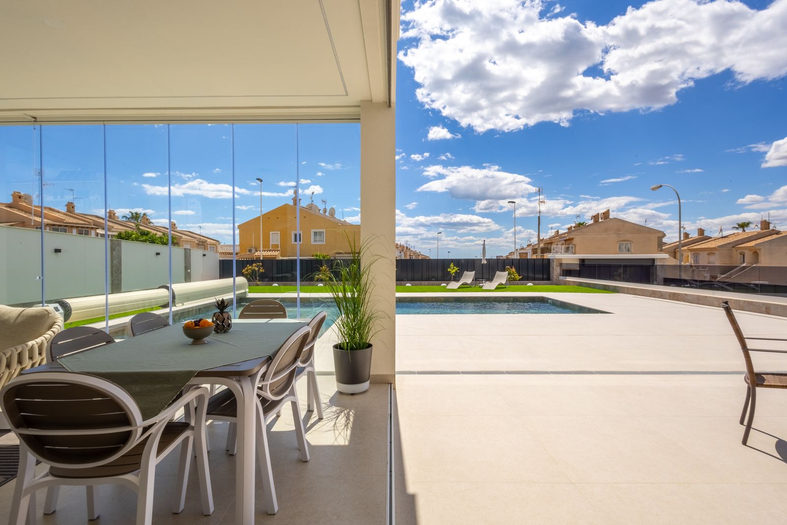 Moradia com 4 quartos com piscina em Alicante, Espanha – Foto 22
