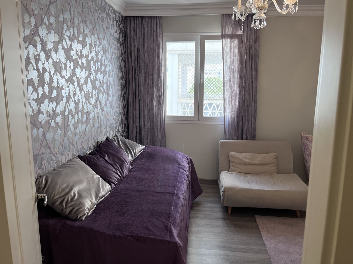 2 Bedroom Apartment in Marbella - Photo 15