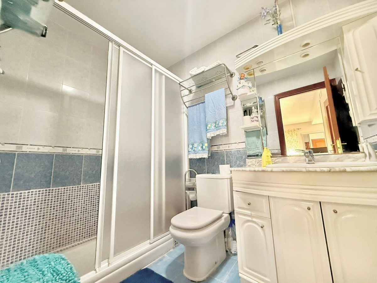3 Bedroom Villa in Fuengirola - Photo 13