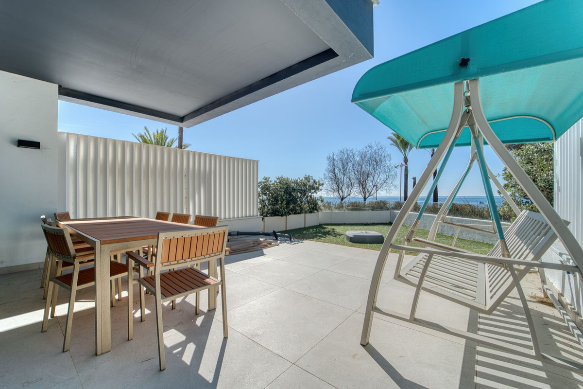 3 Bedroom Townhouse in Estepona - Foto 16