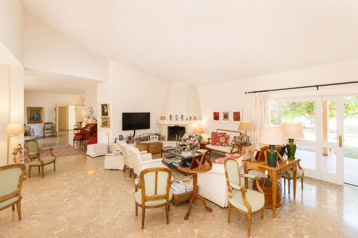 4 Bedroom Villa in Benahavís - Foto 25