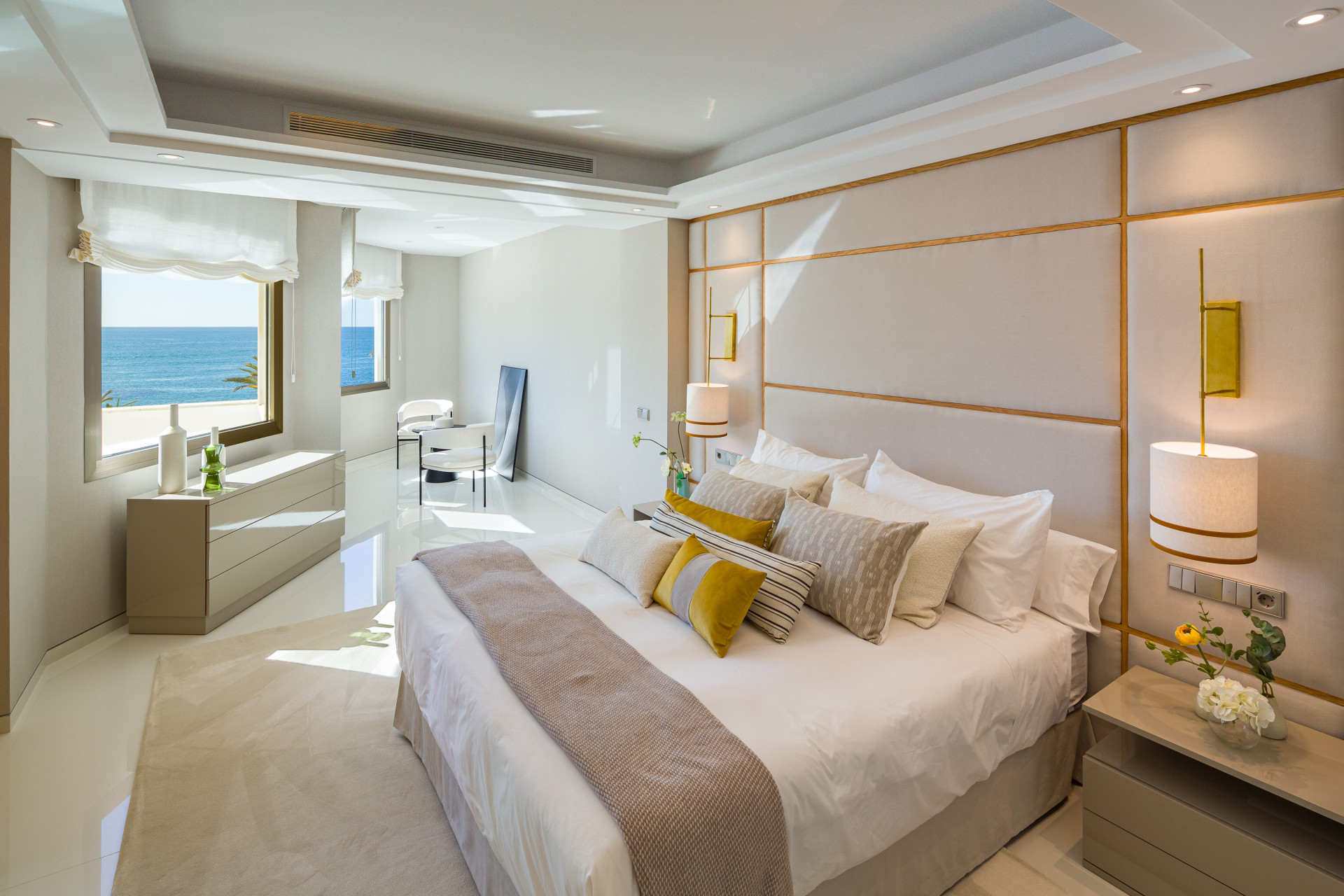 4 Bedroom Apartment in Marbella - Photo 5