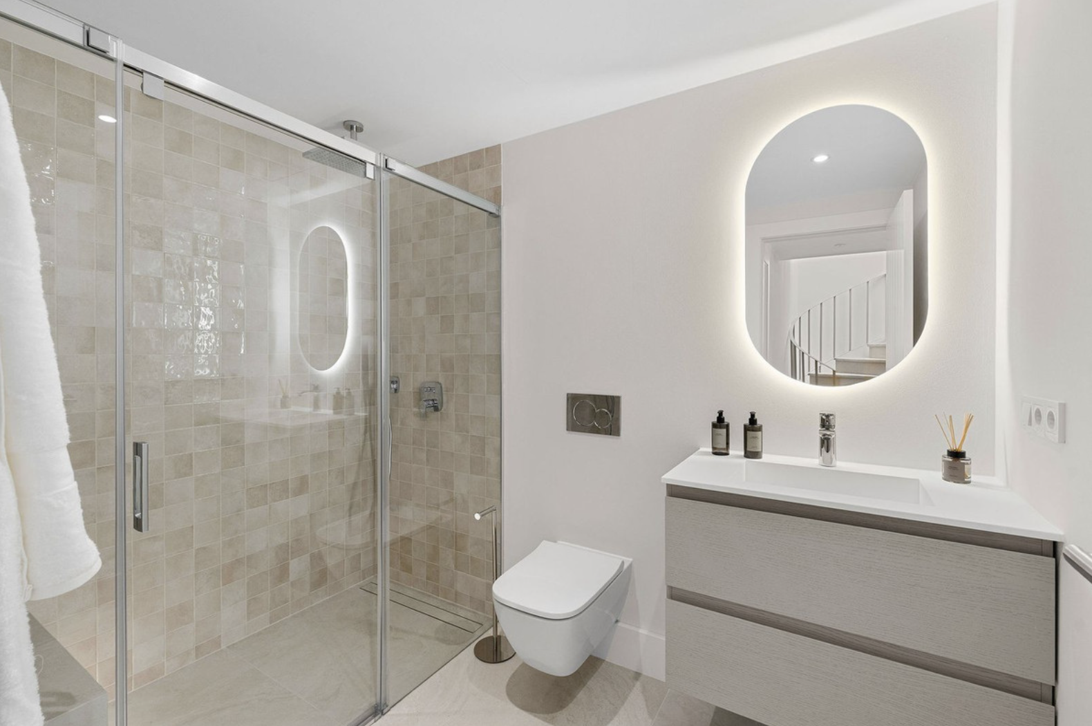 4 Bedroom Townhouse in Benahavís - Photo 30