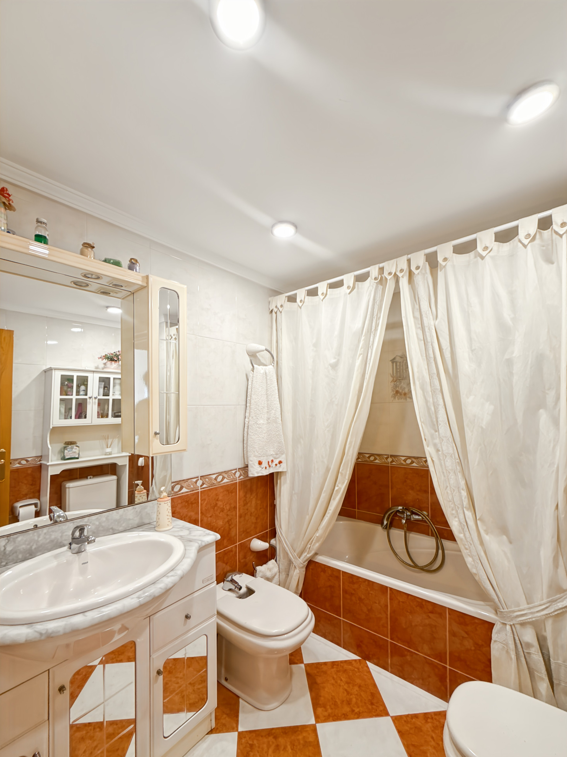 4 Bedroom Apartment in Málaga - Foto 29