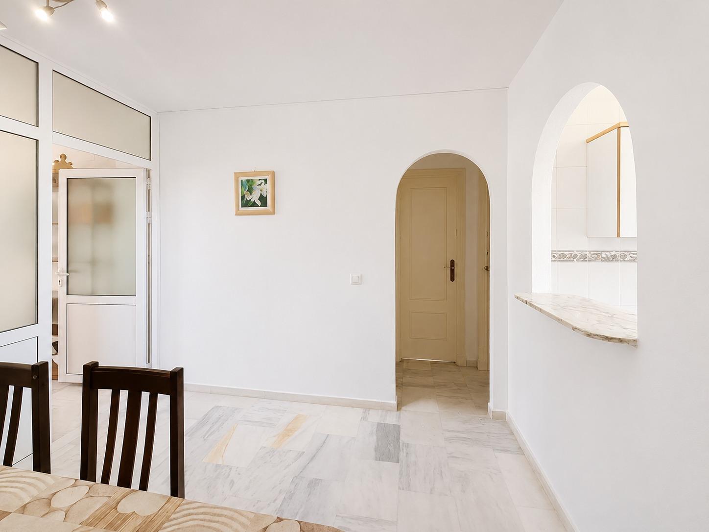 3 Bedroom Apartment in Mijas - Photo 14
