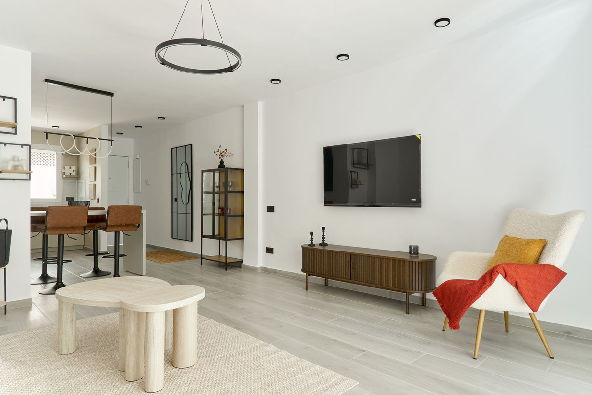 2 Bedroom Apartment in Marbella - Photo 16