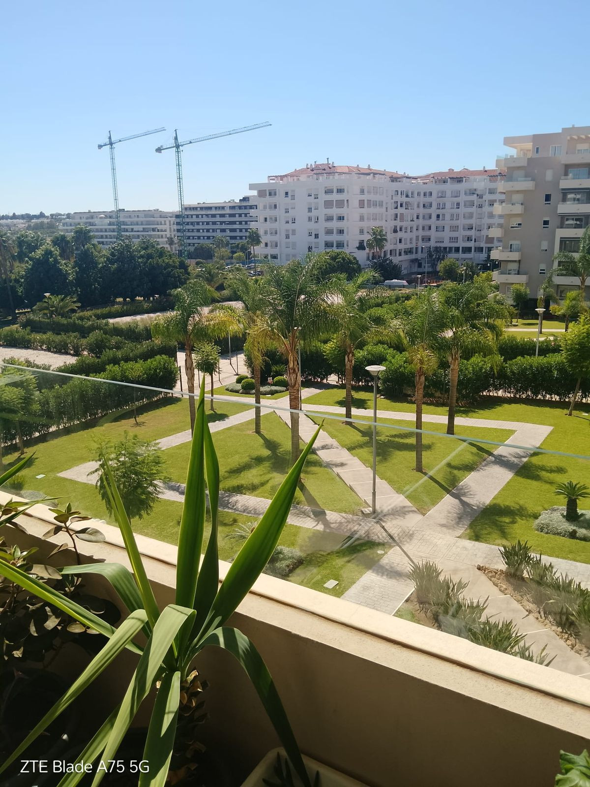 3 Bedroom Apartment in Marbella - Photo 24