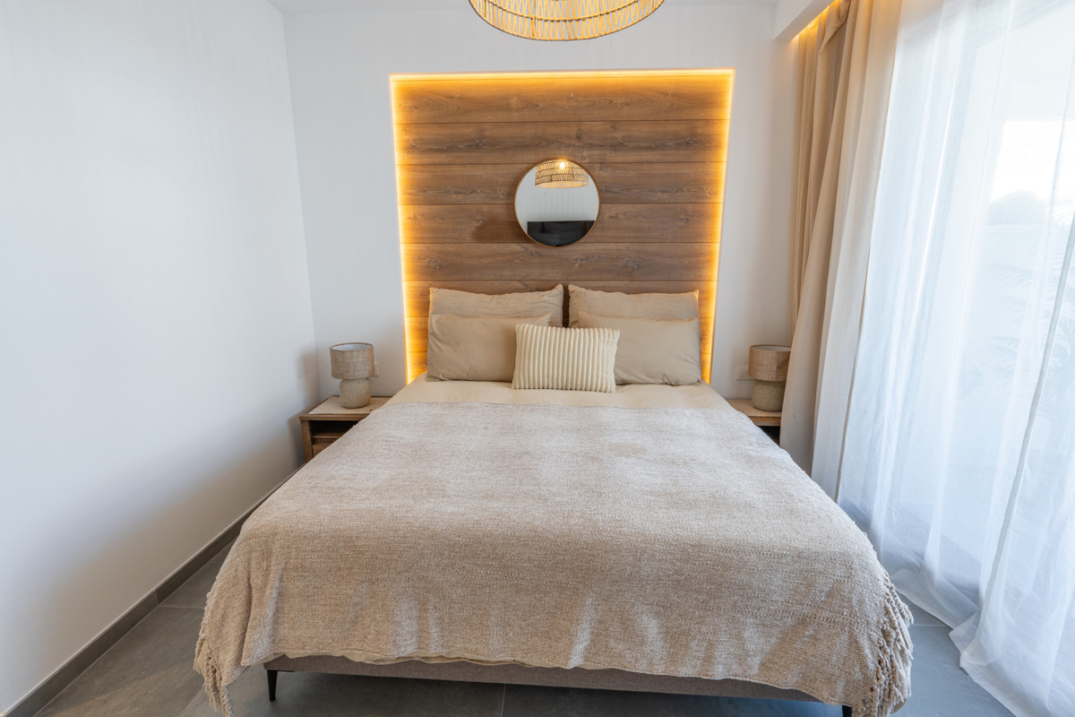 2 Bedroom Apartment in San Pedro de Alcántara - Фото 11