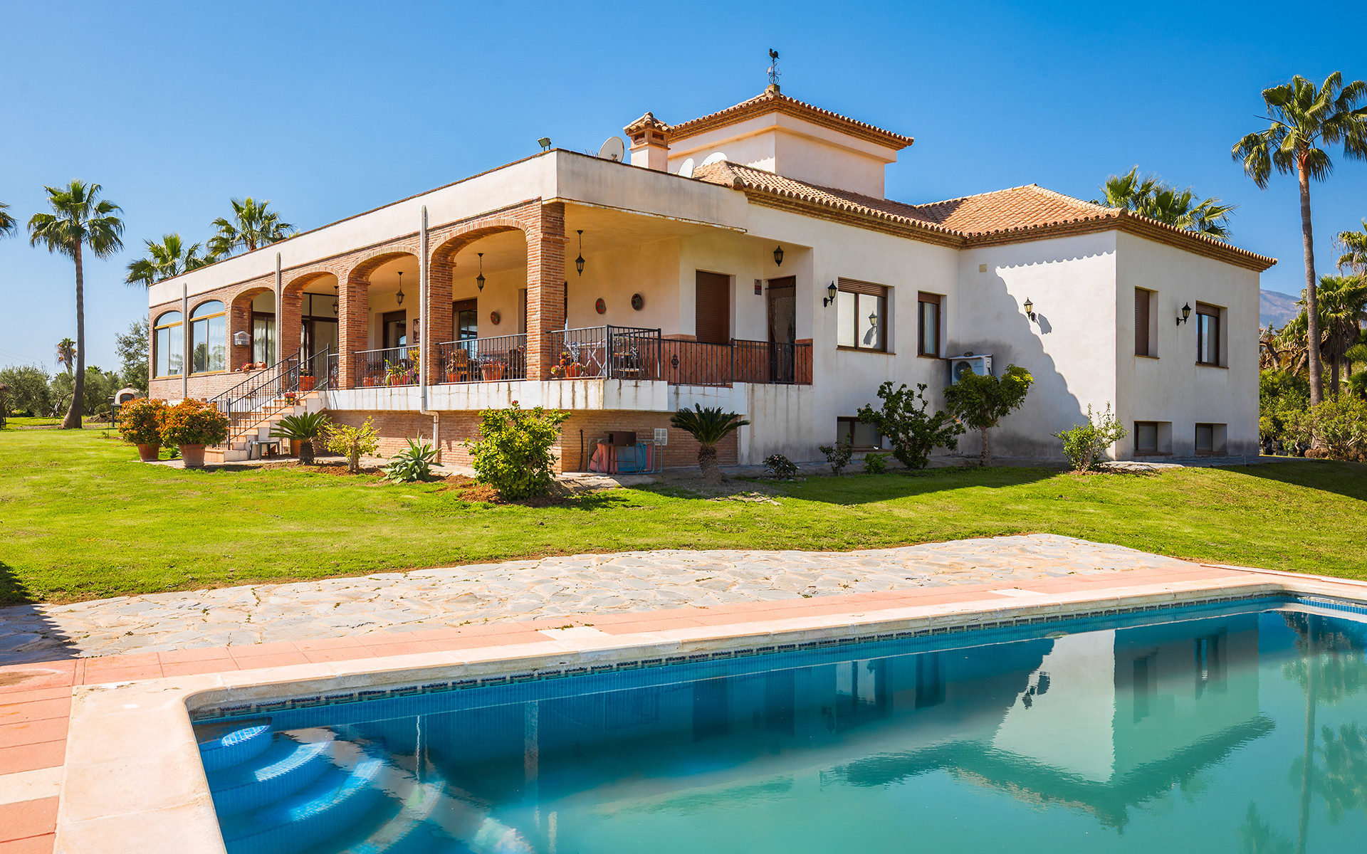 4 Bedroom Country house in Estepona - Photo 7