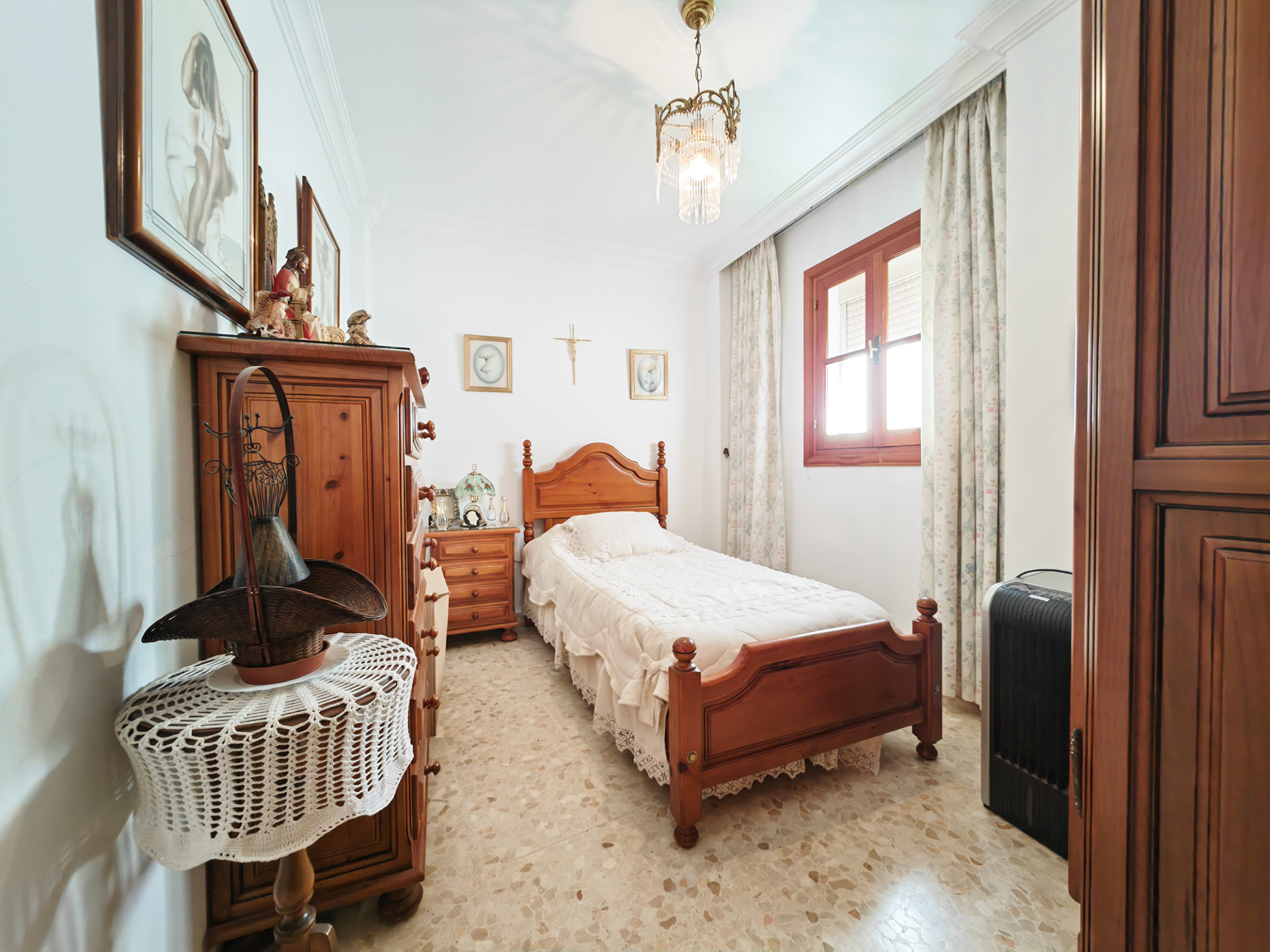 5 Bedroom Townhouse in Estepona - Фото 14
