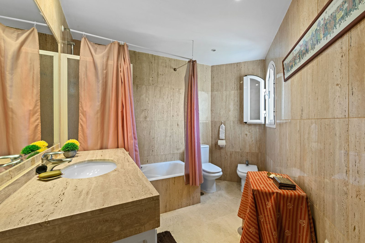 Apartamento com 3 quartos com piscina em Málaga, Espanha – Foto 26