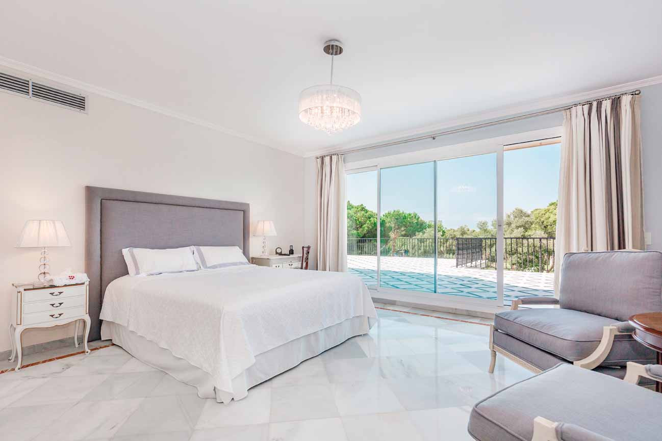 6 Bedroom Villa in Marbella - Photo 16
