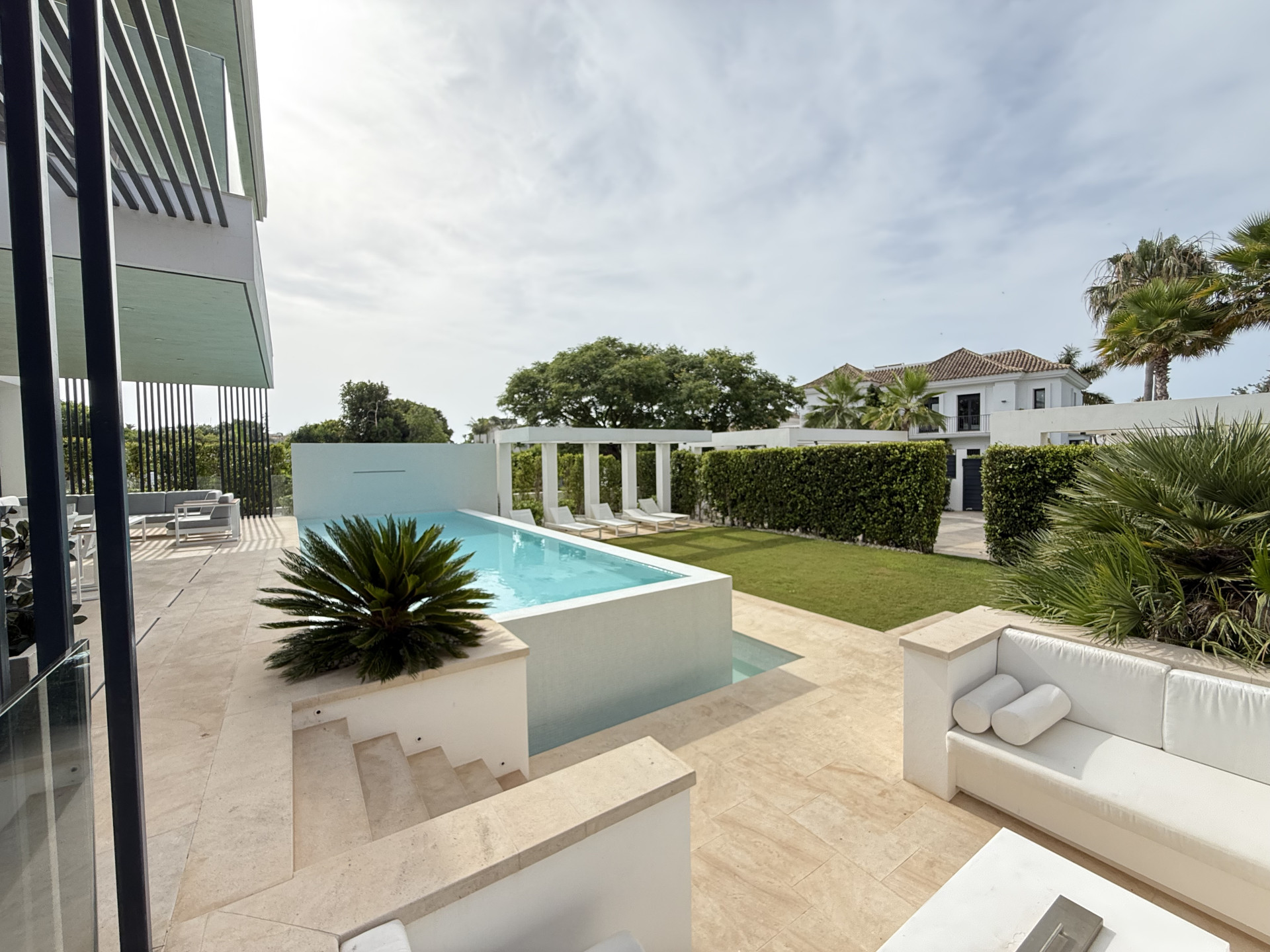 7 Bedroom Villa in San Pedro de Alcántara - Photo 13
