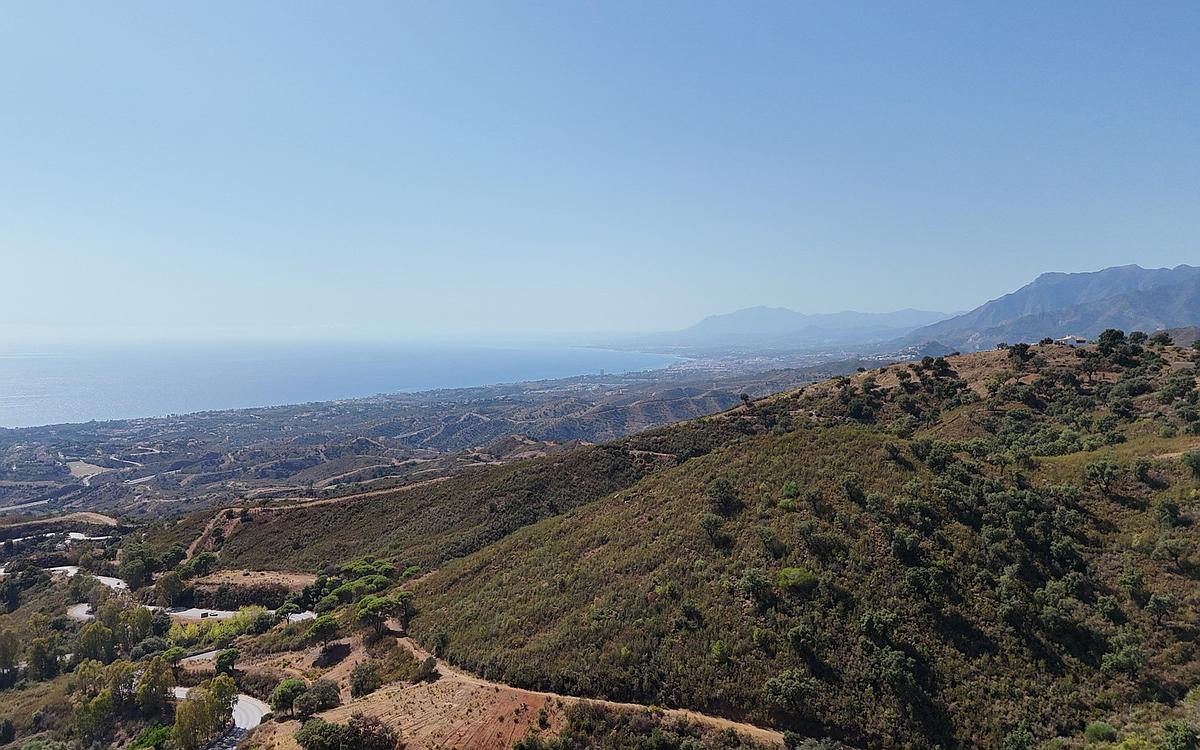 56,900 m² Plot in Marbella - Photo 4