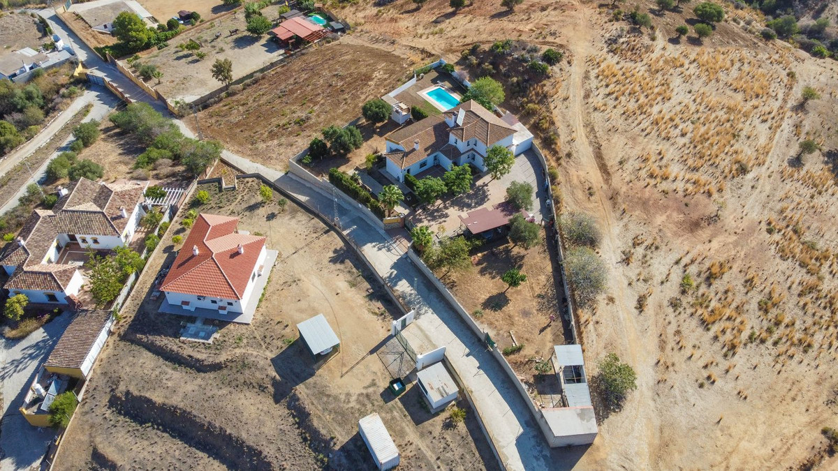 4 Bedroom Country house in Mijas - Фото 37