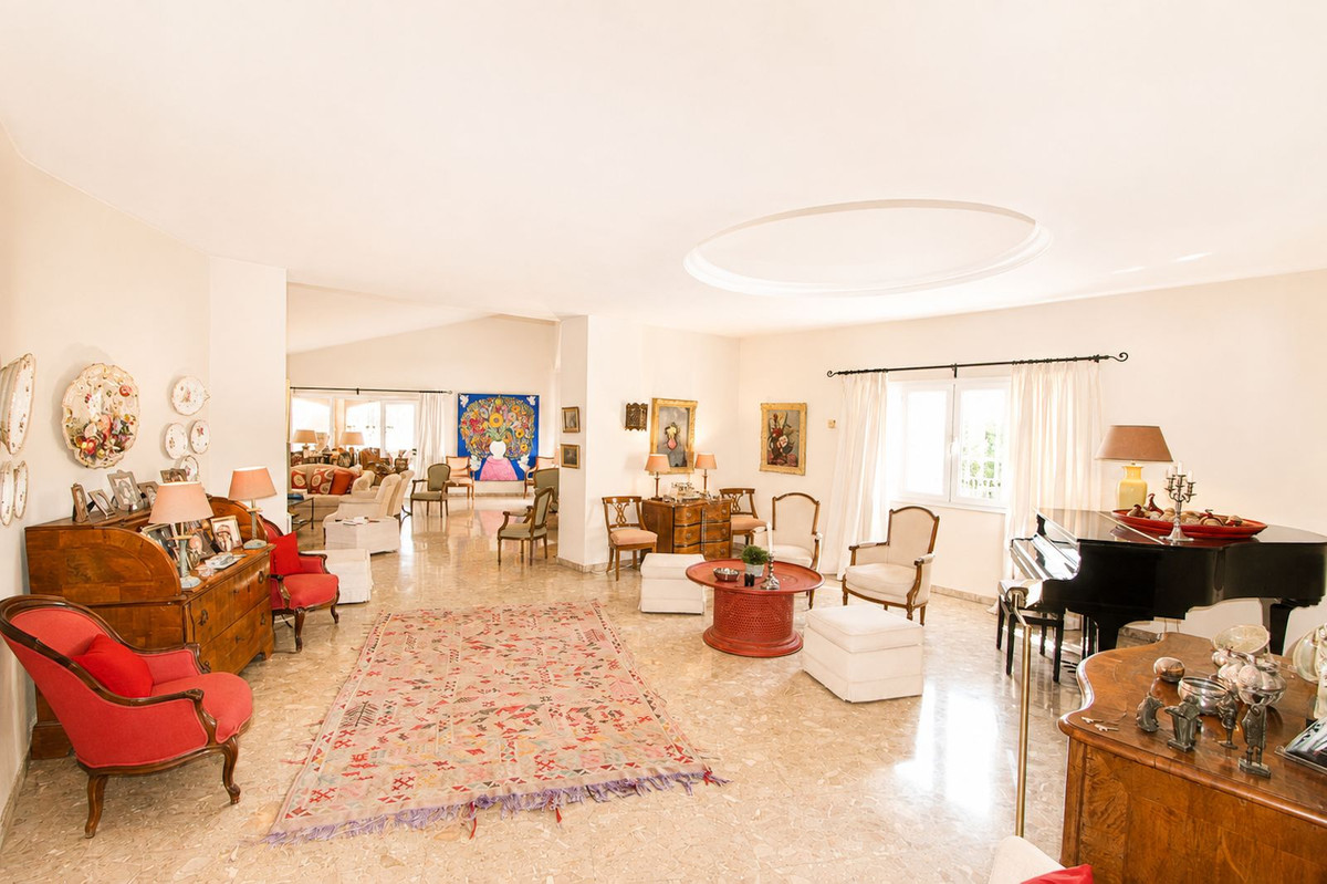 4 Bedroom Villa in Benahavís - Foto 31