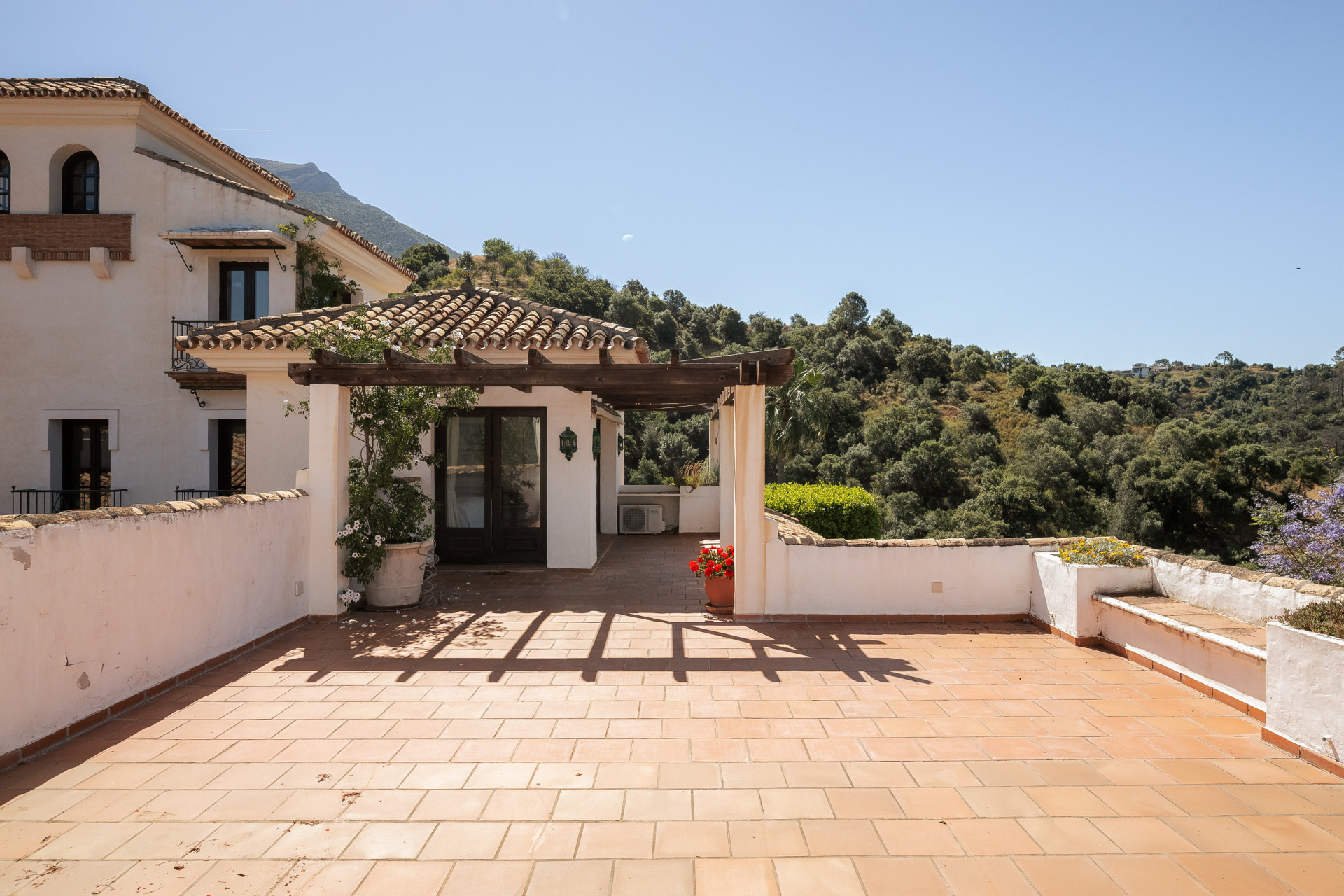 6 Bedroom Villa in Istán - Photo 12