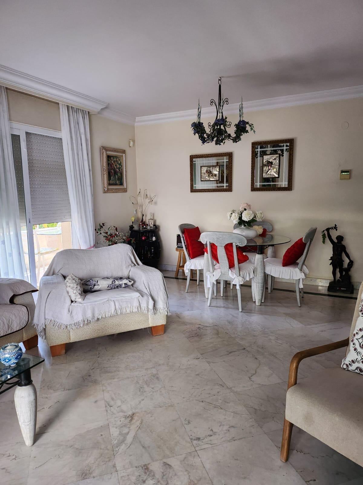 2 Bedroom Apartment in Marbella - Photo 7