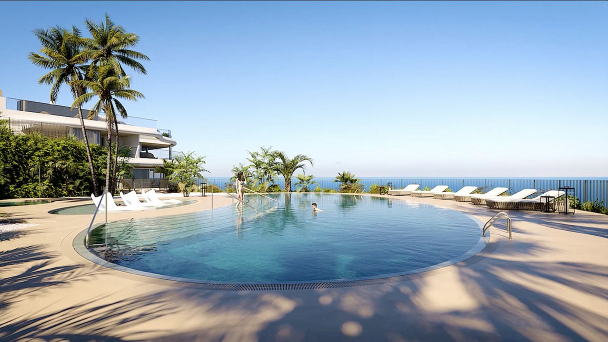 4 Bedroom Penthouse in Benahavís - Photo 6