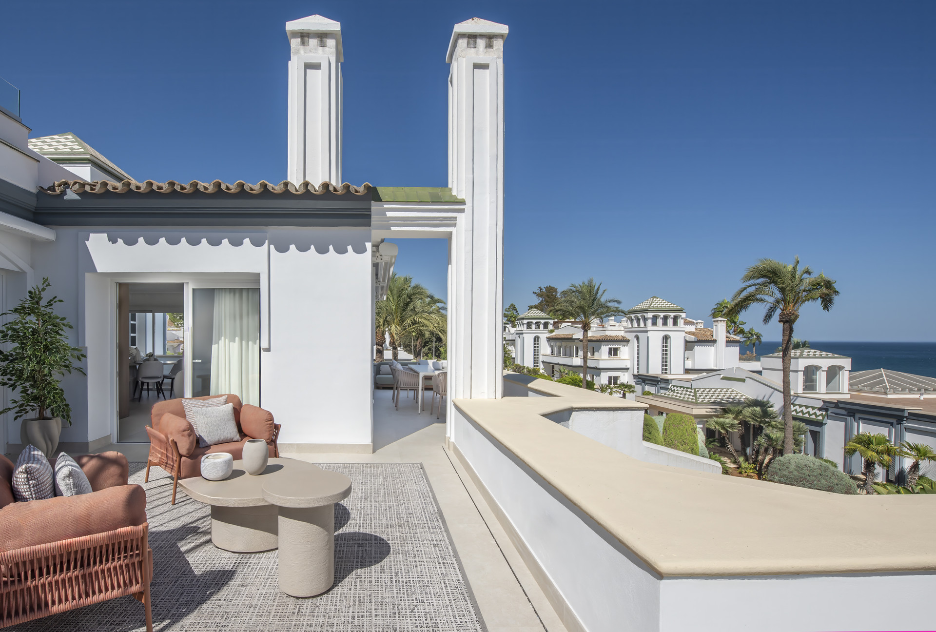3 Bedroom Penthouse in Estepona - Photo 25