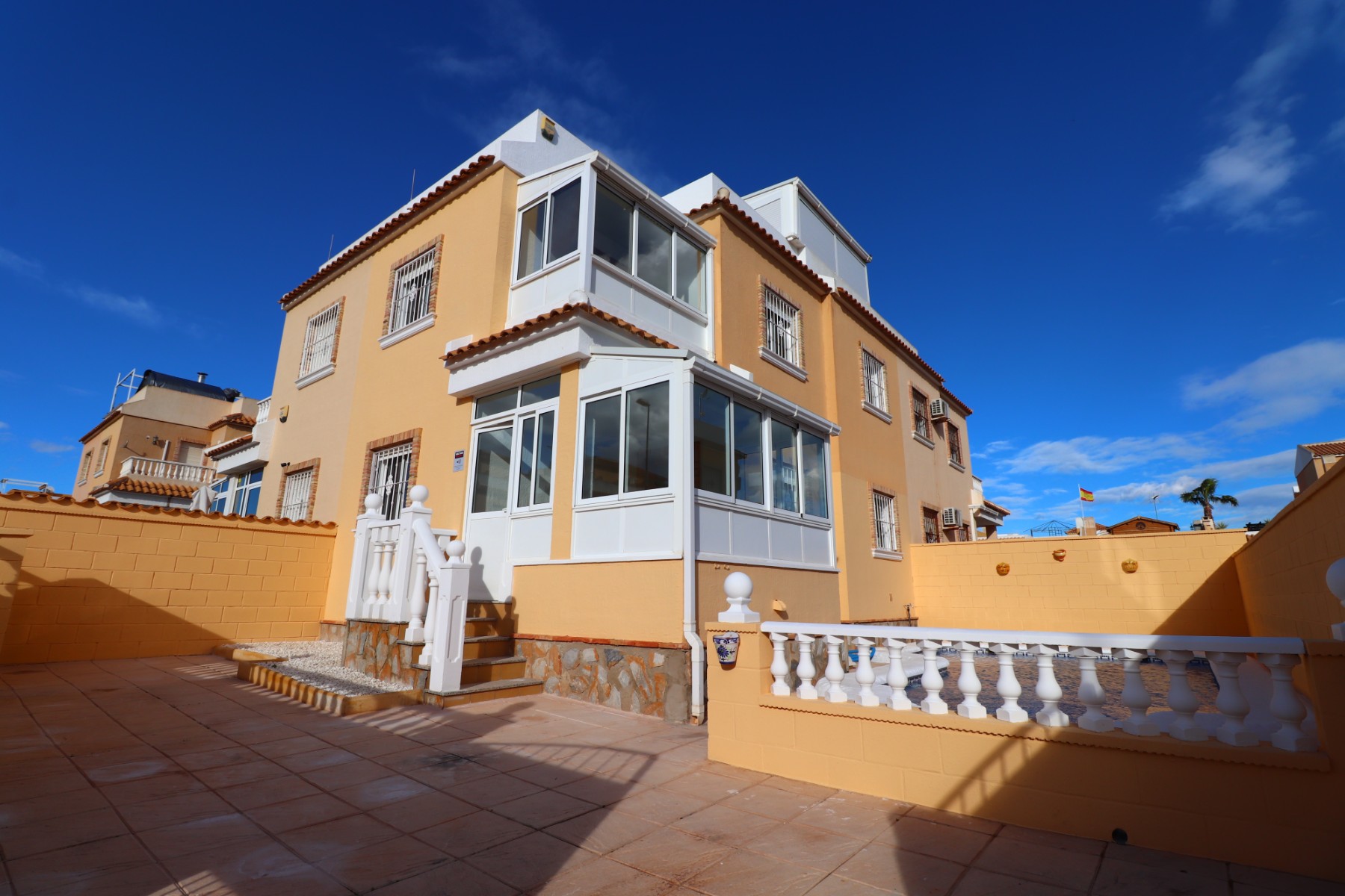 Moradia com 3 quartos com piscina em Alicante, Espanha – Foto 1