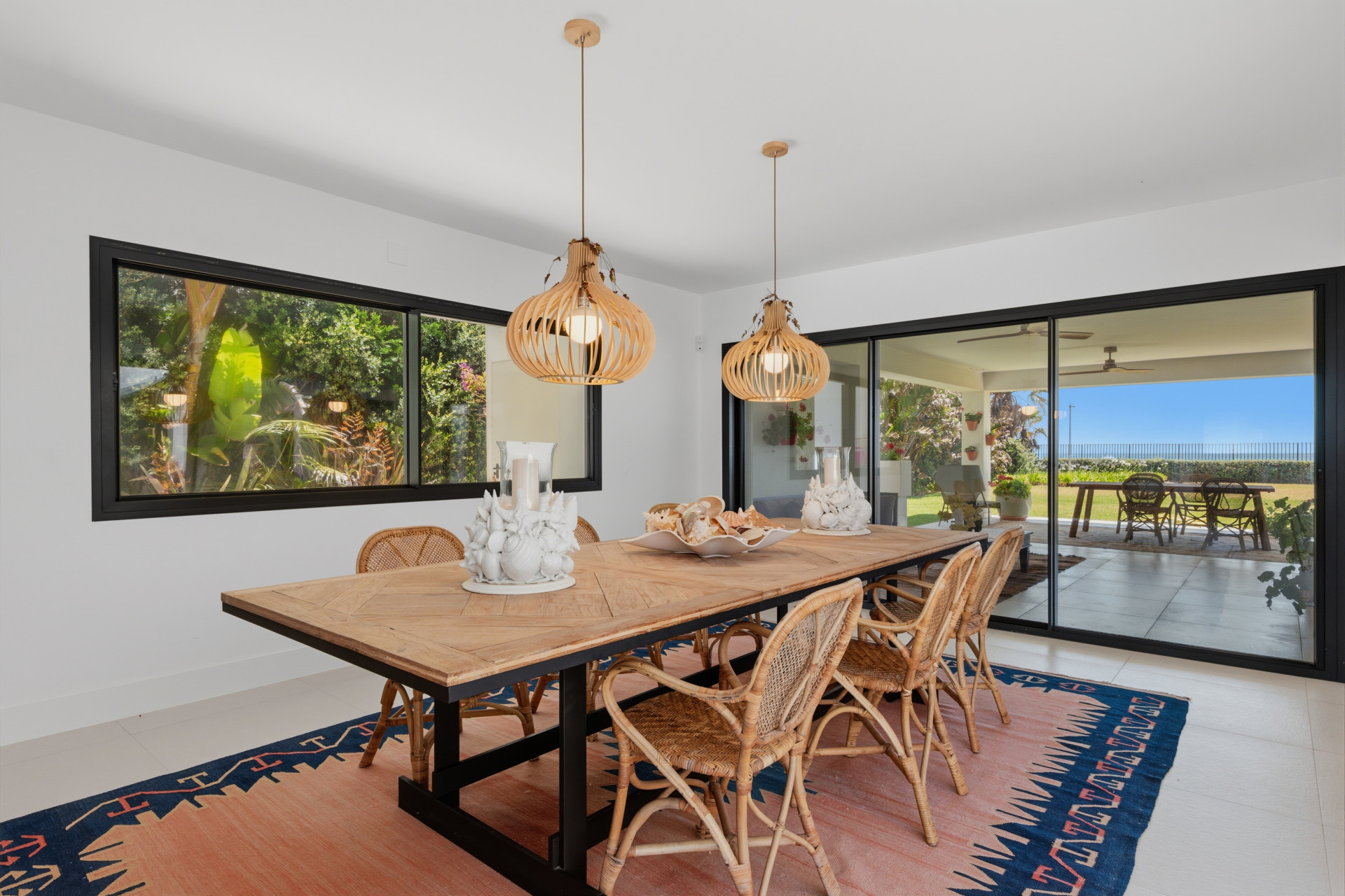 9 Bedroom Villa in Estepona - Photo 17