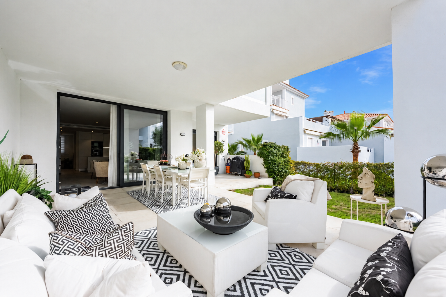 2 Bedroom Apartment in Estepona