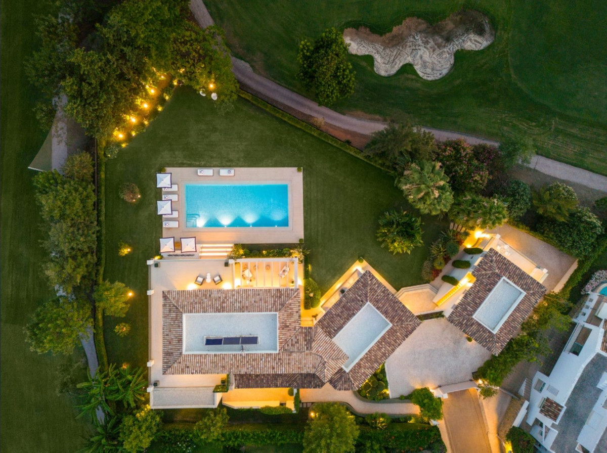 6 Bedroom Villa in Marbella - Photo 30