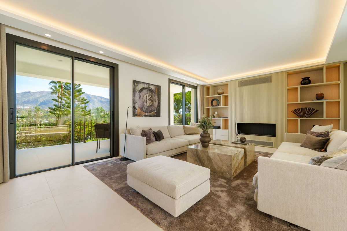 5 Bedroom Villa in Marbella - Photo 19