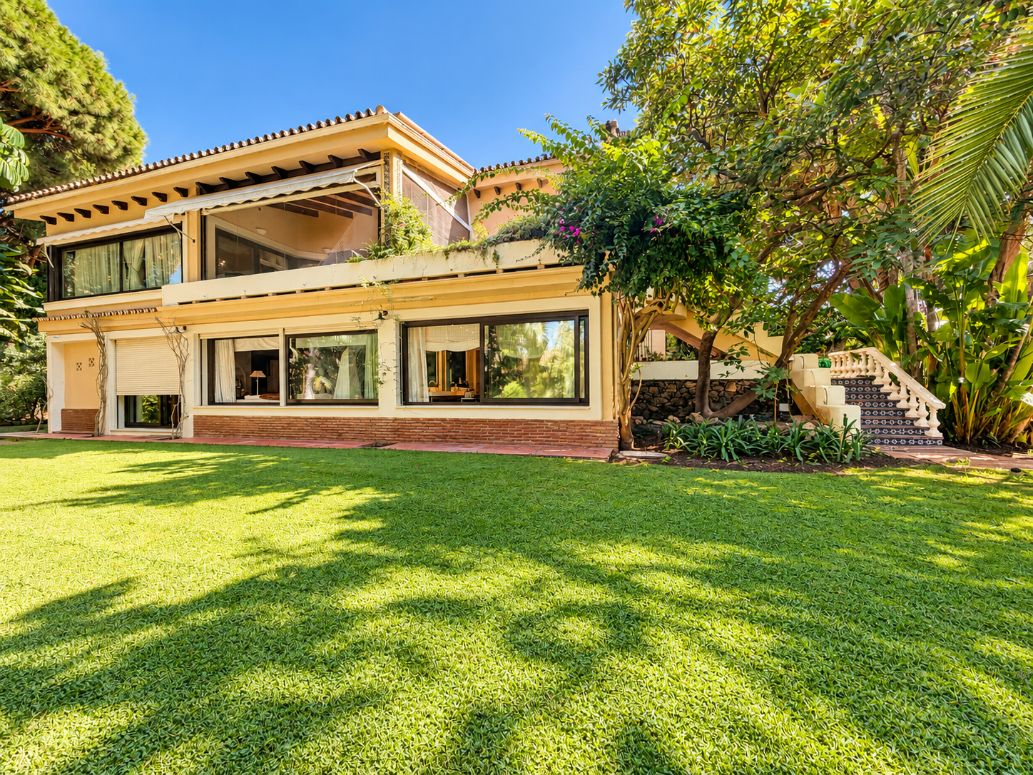 7 Bedroom Villa in Mijas - Photo 3