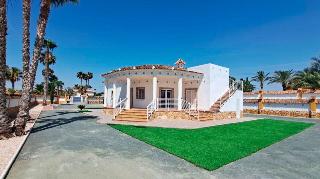 Moradia com 3 quartos com piscina em Alicante, Espanha – Foto 1