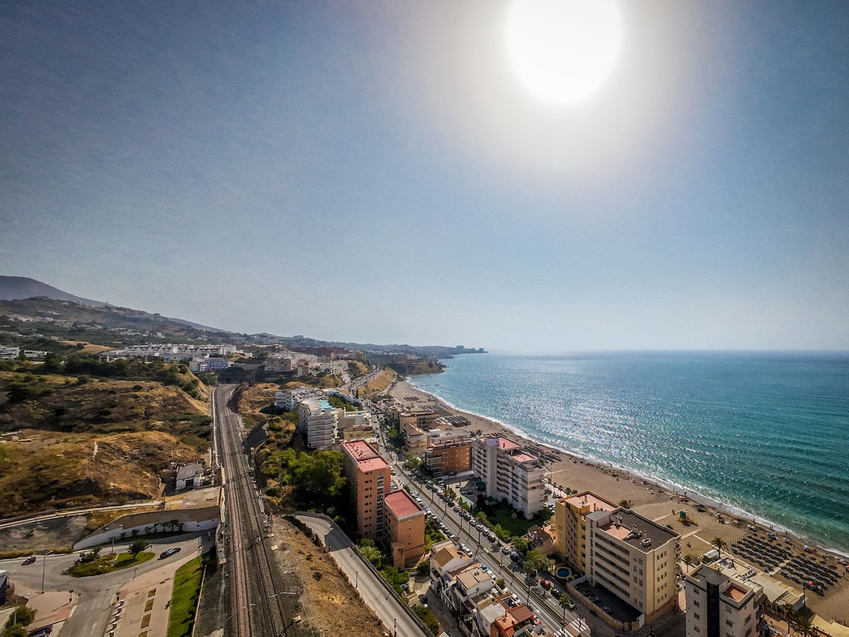 3 Bedroom Apartment in Fuengirola - Photo 43