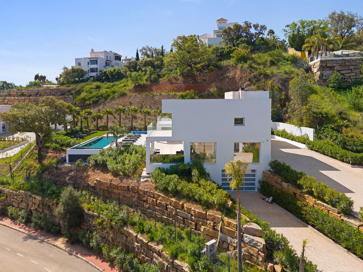 4 Bedroom Villa in Marbella - Photo 38
