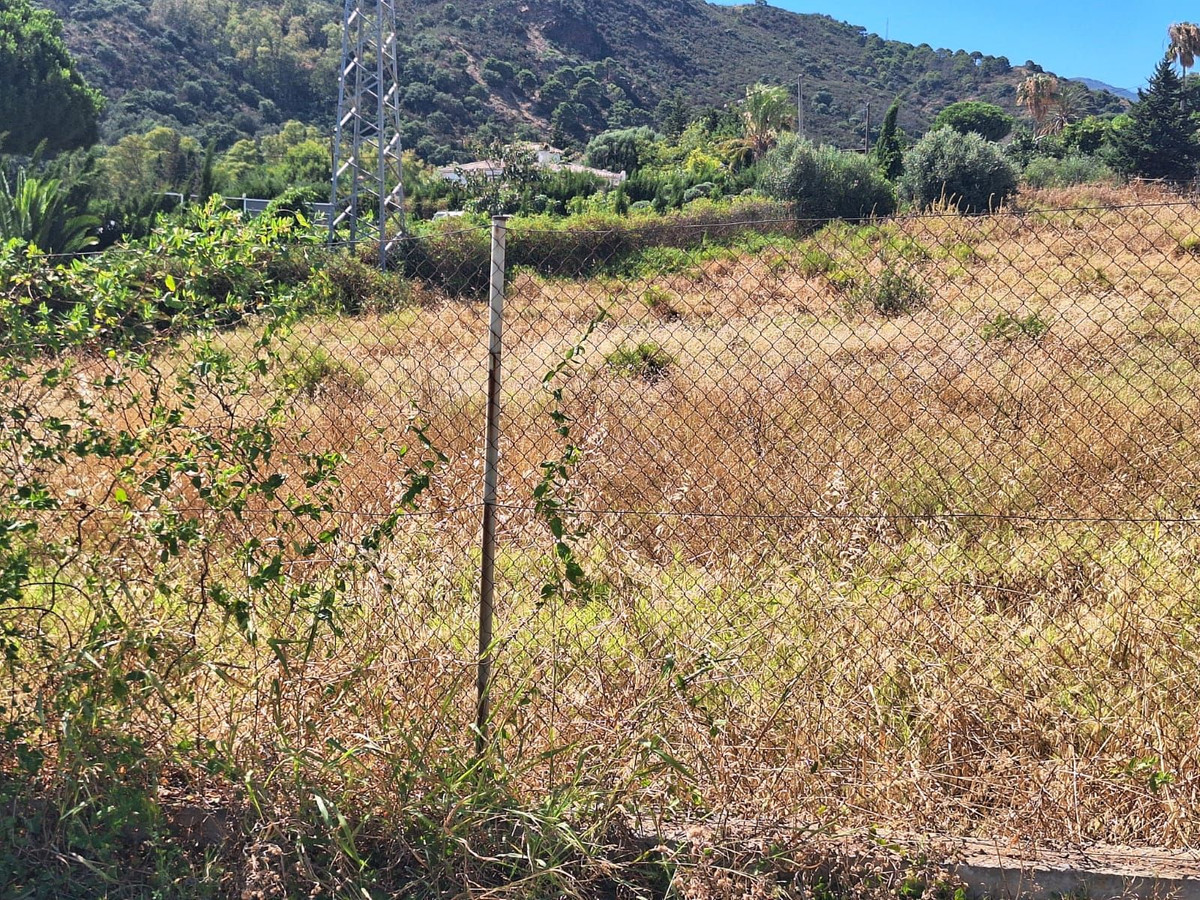 6,076 m² Plot in Estepona - Photo 5