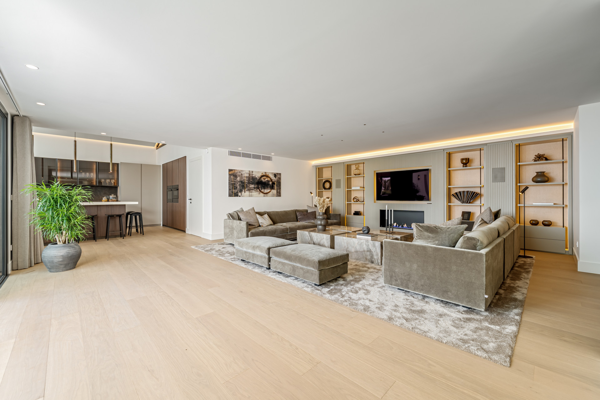 5 Bedroom Villa in Marbella - Photo 14