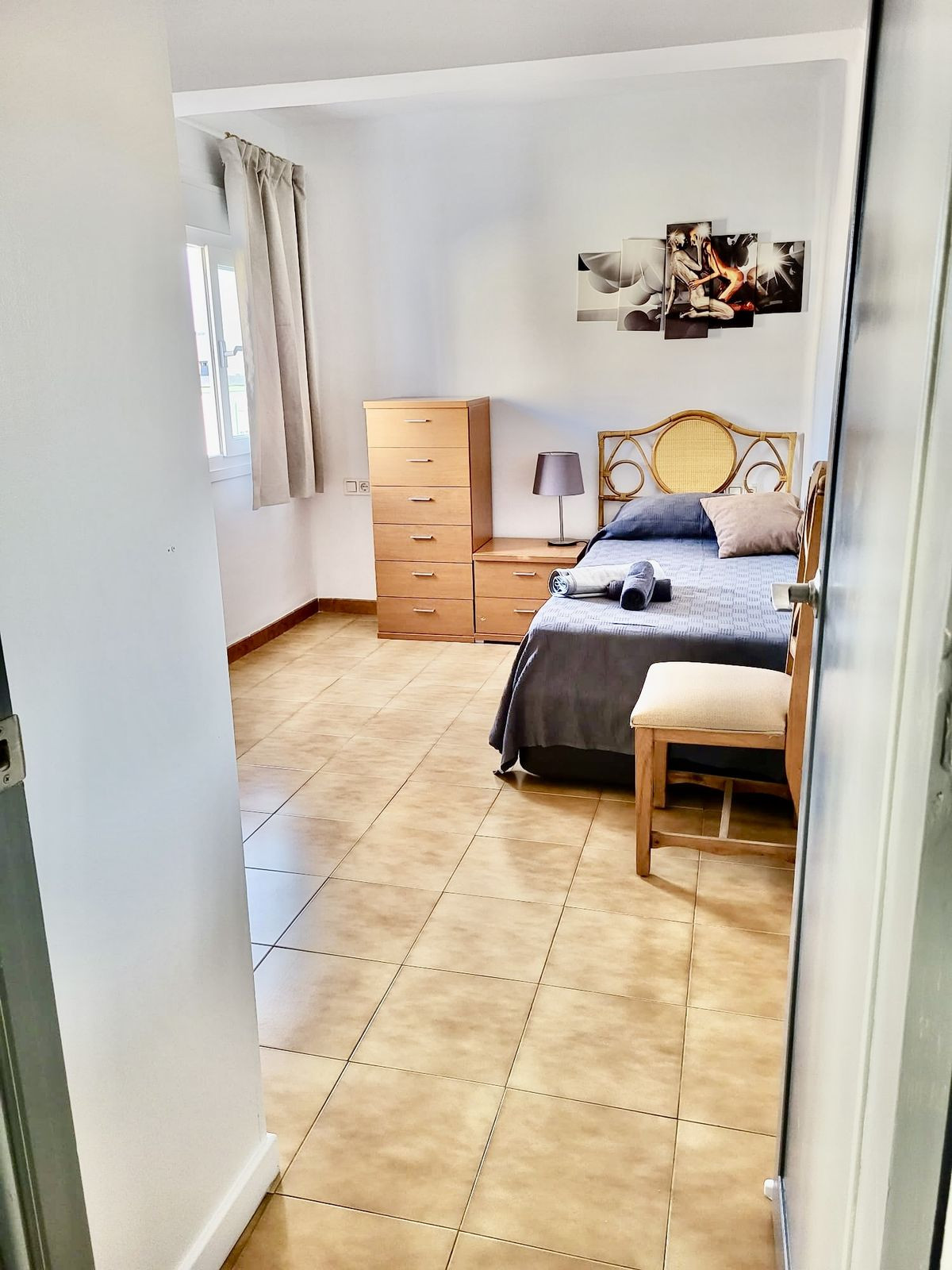 3 Bedroom Apartment in Marbella - Photo 3