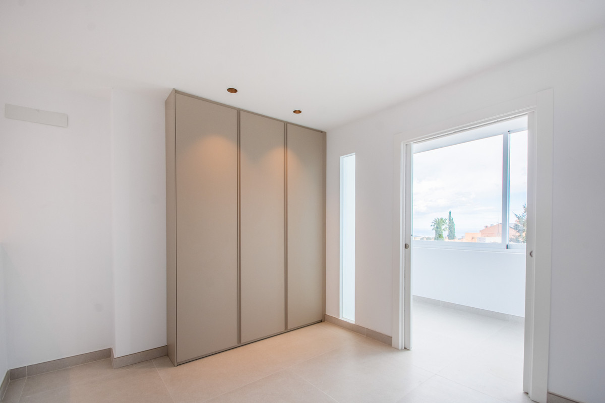 3 Bedroom Apartment in Marbella - Photo 22