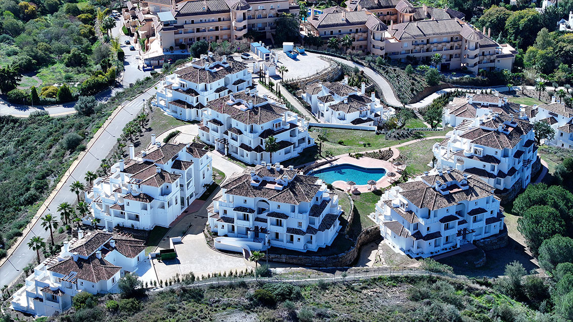 2 Bedroom Apartment in Marbella - Photo 38