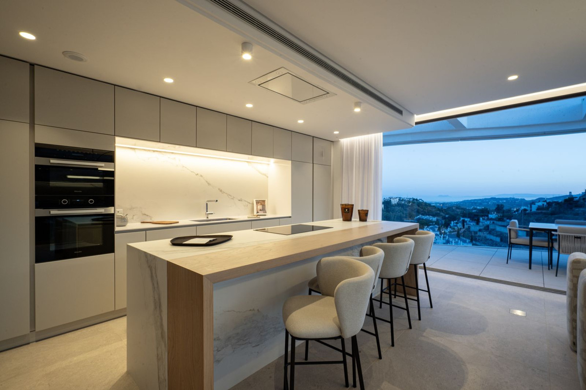4 Bedroom Penthouse in Benahavís - Foto 3