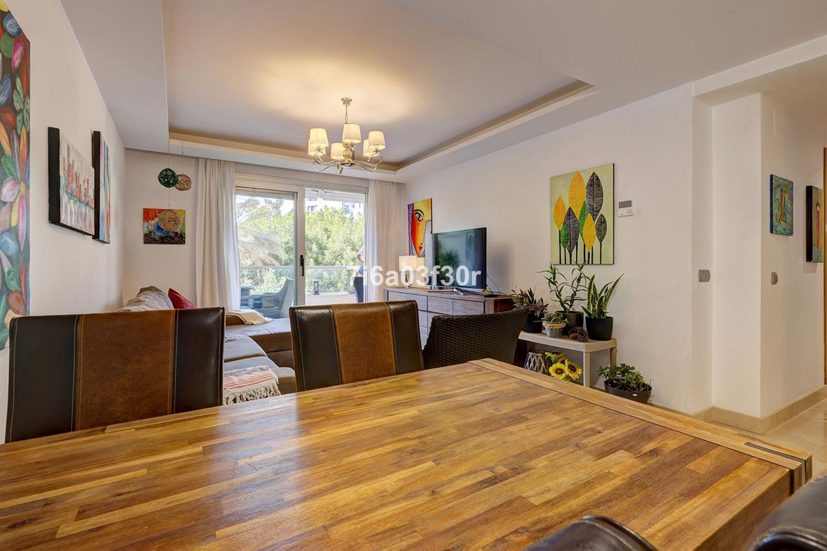 3 Bedroom Apartment in Marbella - Photo 5