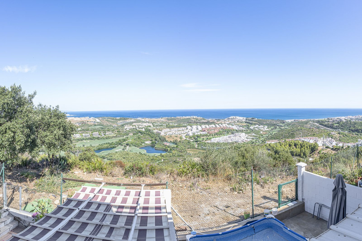 3 Bedroom Apartment in Casares - Photo 28