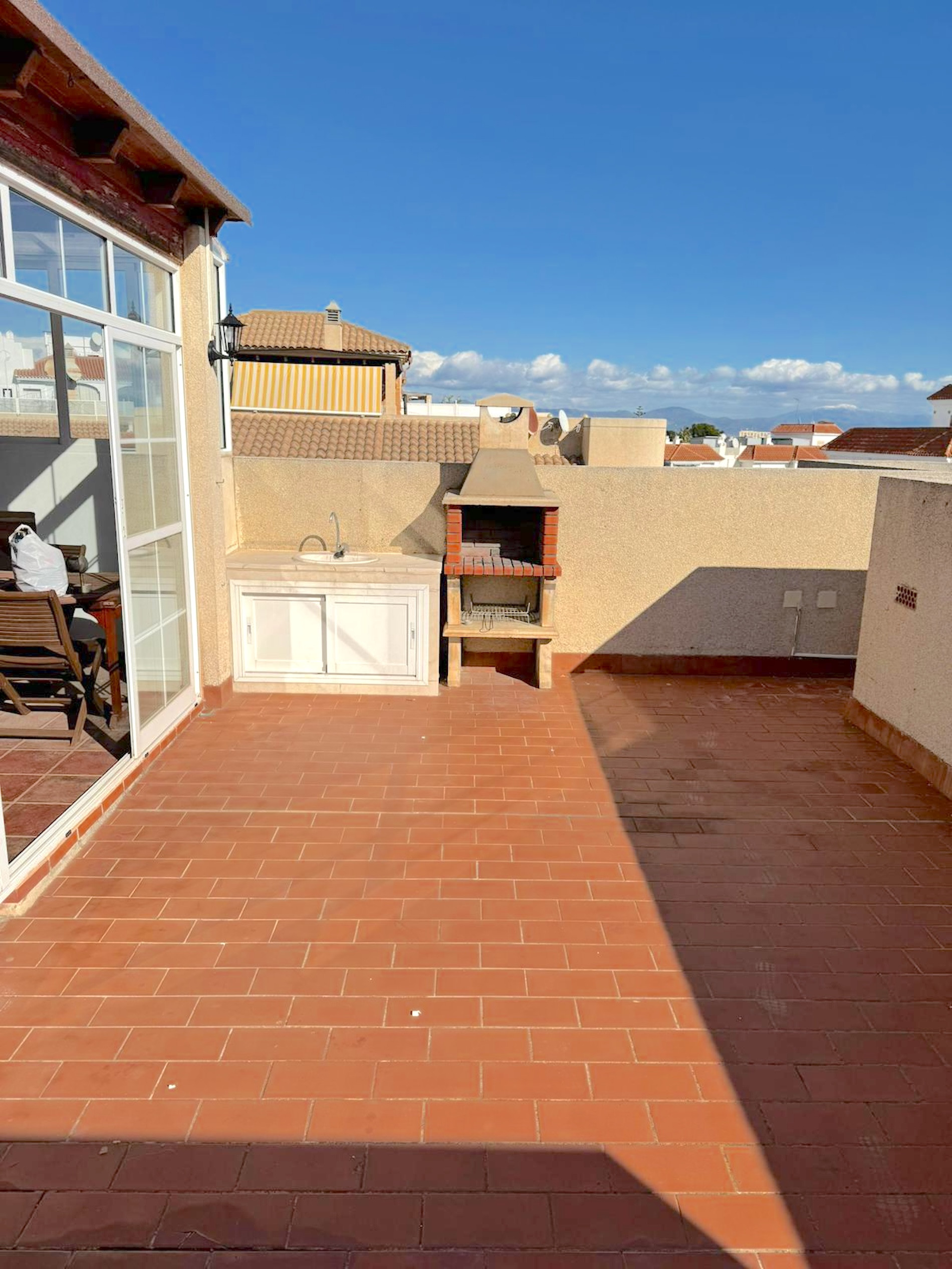 4 Bedroom Penthouse in Torremolinos - Photo 3
