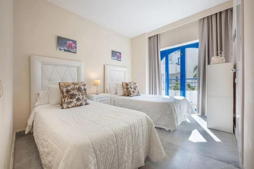 Villa de 2 chambres vue mer à Malaga, Espagne – Photo 12