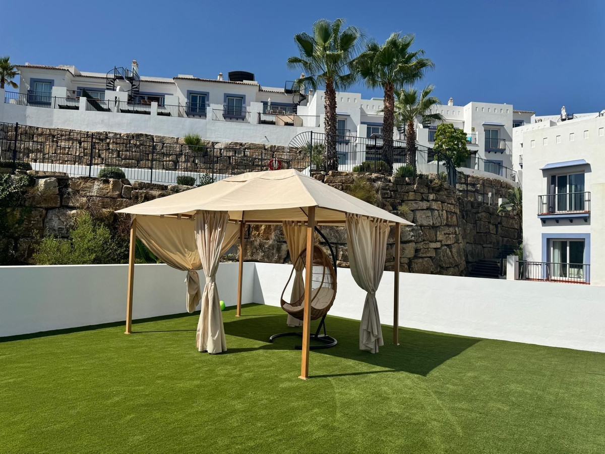 3 Bedroom Apartment in Estepona - Foto 22