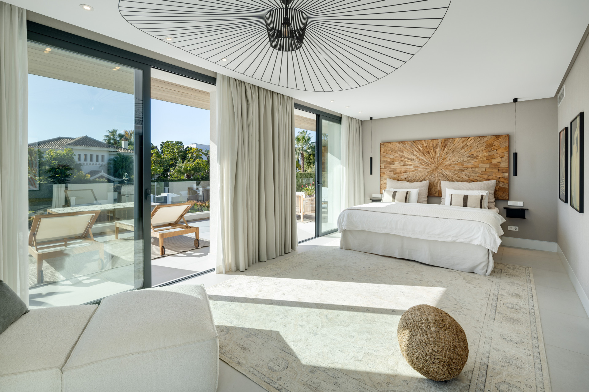 5 Bedroom Villa in Marbella - Photo 27