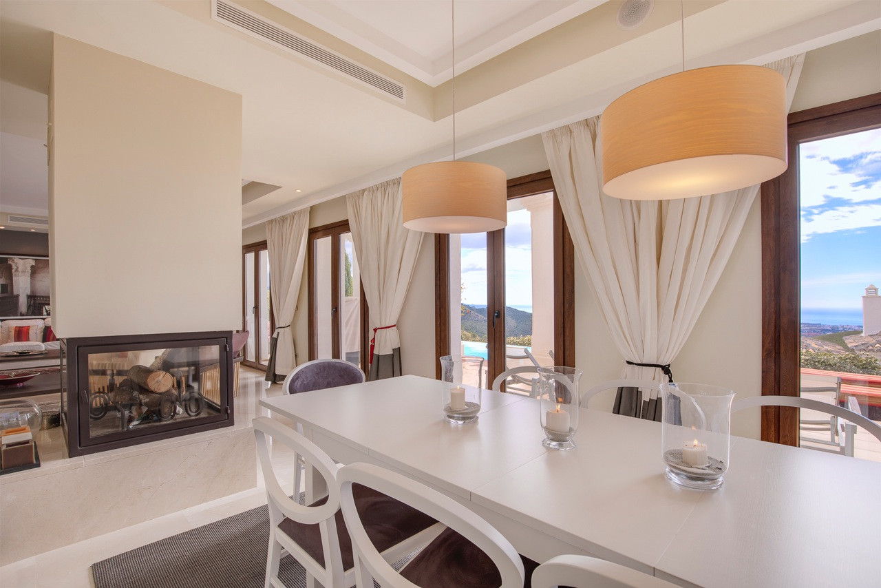 5 Bedroom Villa in Benahavís - Foto 4
