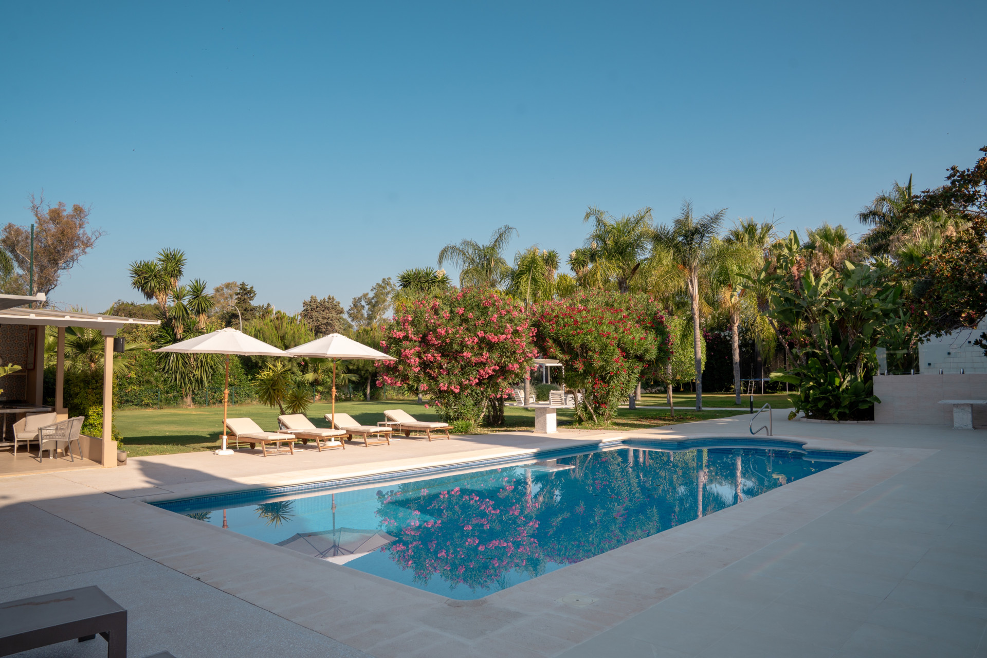 6 Bedroom Villa in San Pedro de Alcántara - Photo 33